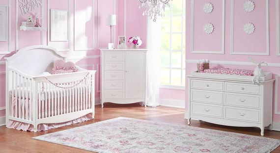 Pink bedroom with the Alessia Crib